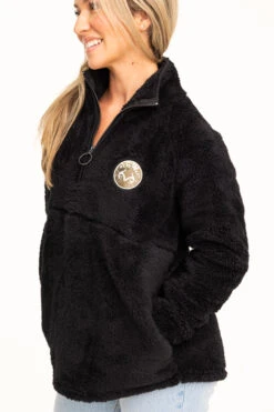 Realtree Women's Jolene Black Sherpa 1/4 Zip Pullover -Realtree C30384 BK POCKETS 78844.1693238223