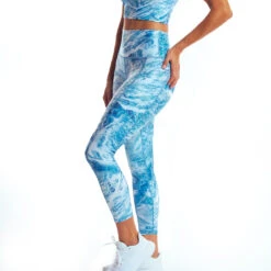 Realtree Women's 7/8 Leggings With Cell Pockets | Aspect -Realtree Leggings BL 97502.1688074152